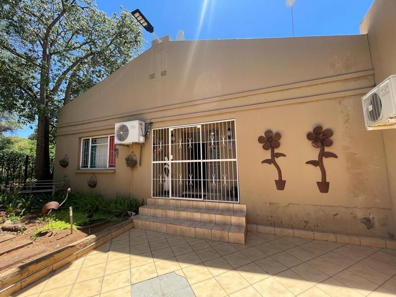 4 Bedroom Property for Sale in Kuruman Northern Cape